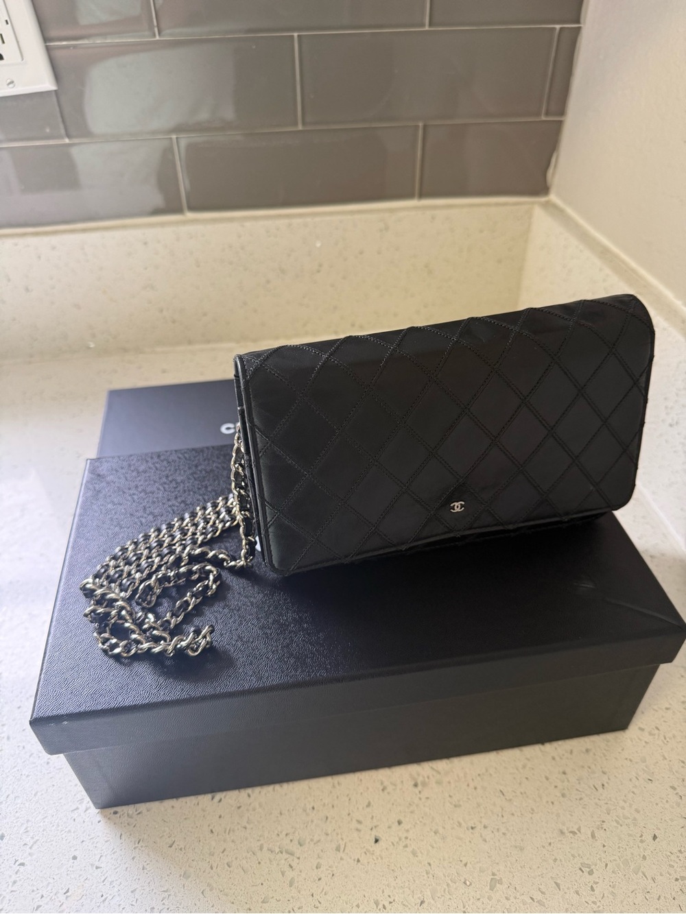 CHANEL Black Quilted Lambskin wallet on chain  Bag with Silver Chain - Picture 2 of 9